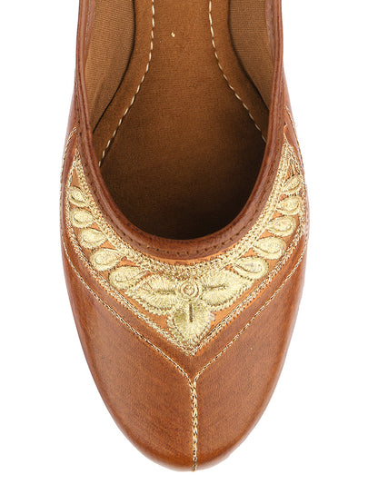 DESI COLOUR Women Gold-Toned Embellished Leather Ethnic Mojaris Flats