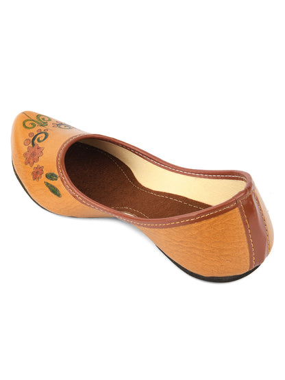 DESI COLOUR Women Red Embellished Leather Ethnic Mojaris Flats