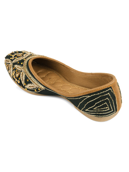 DESI COLOUR Women Peach-Coloured Embellished Leather Ethnic Mojaris Flats