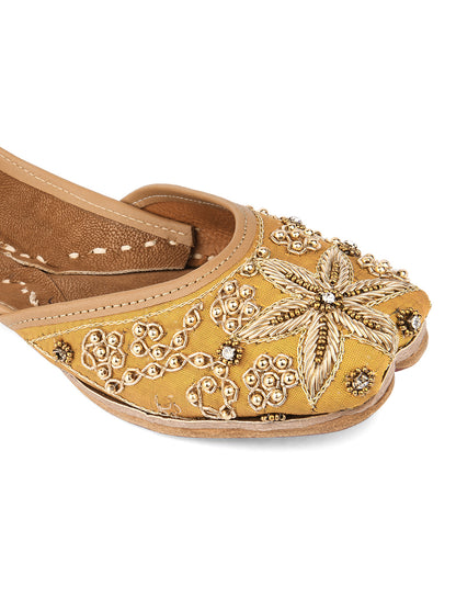 DESI COLOUR Women Gold-Toned Ethnic Mojaris Flats