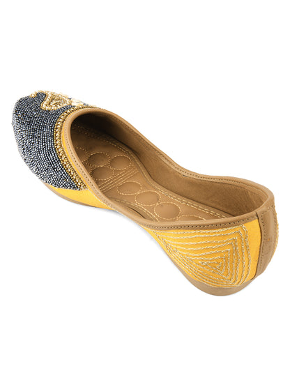 DESI COLOUR Women Gold-Toned Ethnic Mojaris Flats