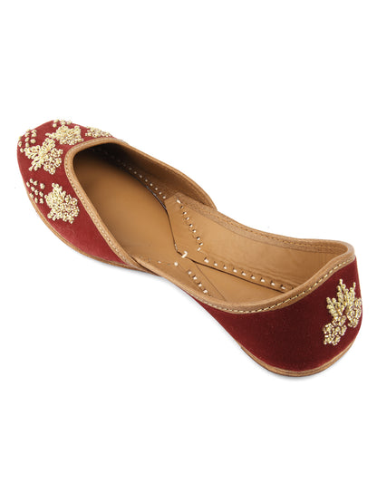 DESI COLOUR Women Yellow Ethnic Mojaris Flats