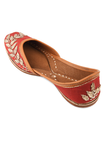 DESI COLOUR Women Maroon Embellished Leather Ethnic Mojaris Flats