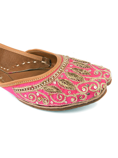 DESI COLOUR Women Pink Embellished Leather Ethnic Mojaris Flats