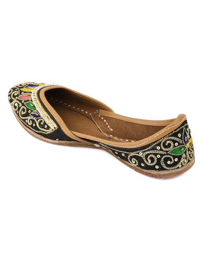 DESI COLOUR Women Black Embellished Leather Ethnic Mojaris Flats