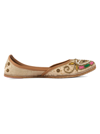 DESI COLOUR Women White Embellished Leather Ethnic Mojaris Flats