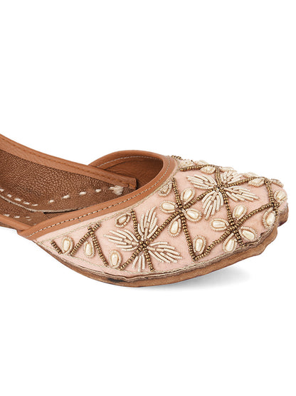 DESI COLOUR Women White Embellished Leather Ethnic Mojaris Flats