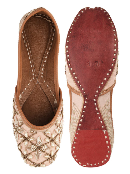 DESI COLOUR Women White Embellished Leather Ethnic Mojaris Flats