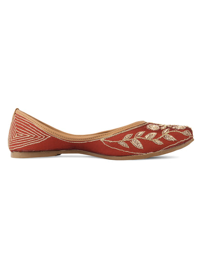 DESI COLOUR Women Pink  Gold-Toned Embellished Leather Mojaris