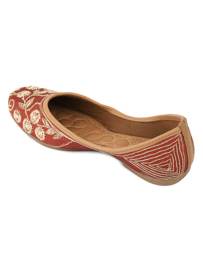 DESI COLOUR Women Pink  Gold-Toned Embellished Leather Mojaris