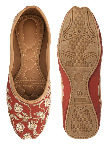 DESI COLOUR Women Peach-Coloured Embellished Leather Ethnic Mojaris with Embroidered Flats