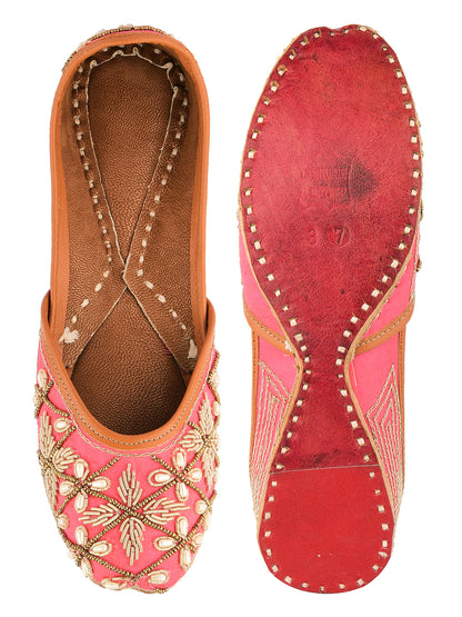 DESI COLOUR Women Peach-Coloured Printed Leather Ethnic Mojaris Flats