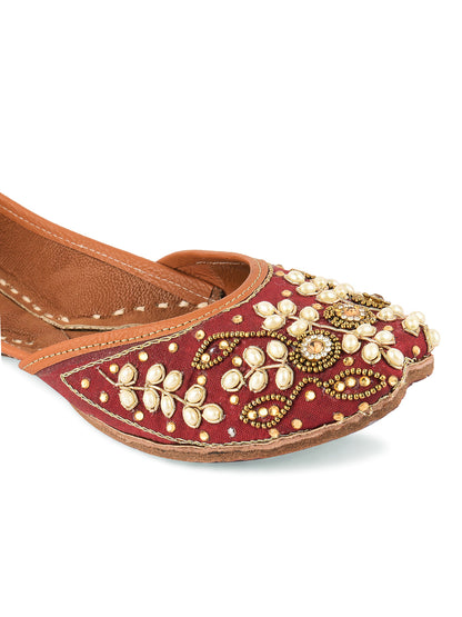 DESI COLOUR Women Maroon  Gold-Toned Ethnic Embellished Leather Mojaris Flats