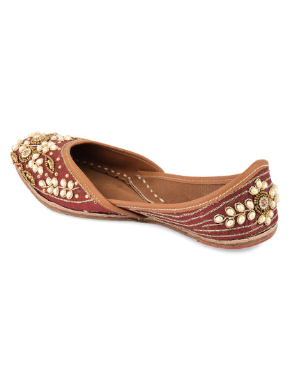 DESI COLOUR Women Maroon  Gold-Toned Ethnic Embellished Leather Mojaris Flats