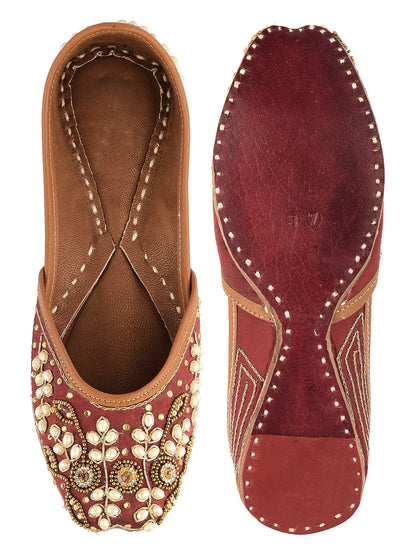 DESI COLOUR Women Maroon  Gold-Toned Ethnic Embellished Leather Mojaris Flats