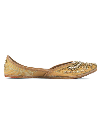 DESI COLOUR Women Purple  Gold-Toned Embellished Ethnic Mojaris Flats