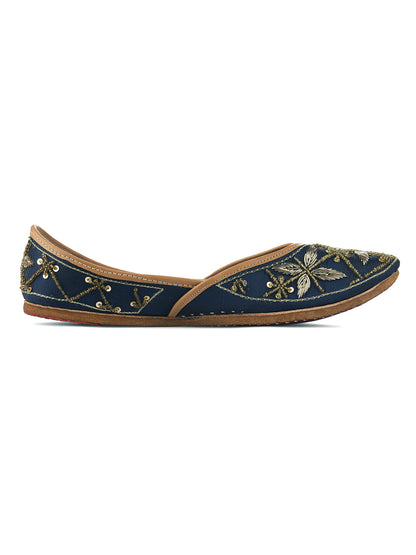 DESI COLOUR Women Golden Embellished Leather Ethnic Mojaris