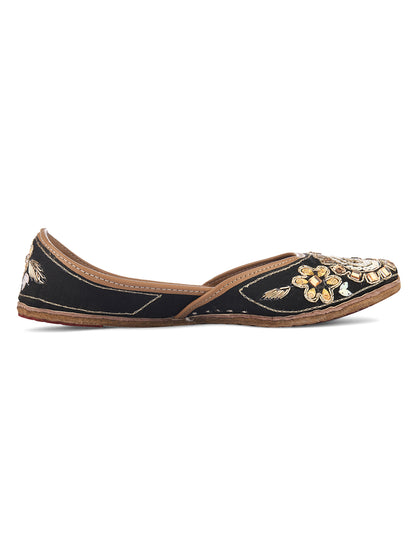 DESI COLOUR Women Black Ethnic Mojaris Flats