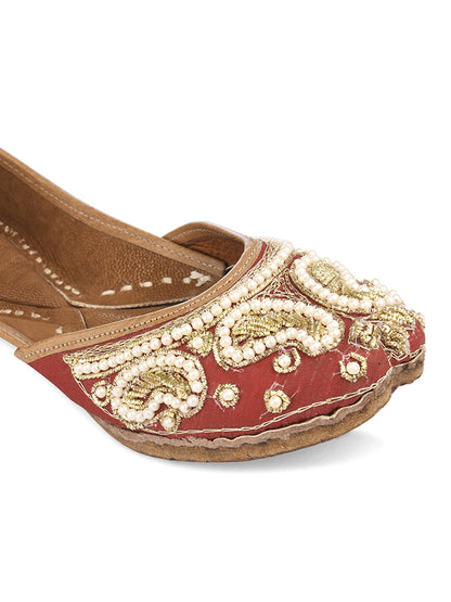 DESI COLOUR Women Yellow Embellished Leather Ethnic Mojaris