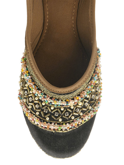 DESI COLOUR Women Black Embellished Leather Ethnic Mojaris Flats