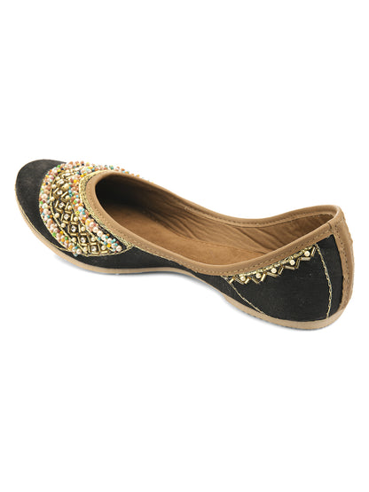 DESI COLOUR Women Black Embellished Leather Ethnic Mojaris Flats