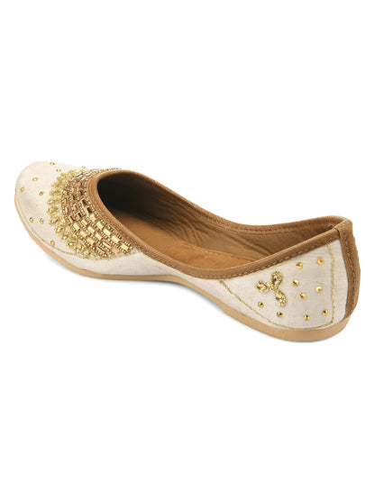 DESI COLOUR Women Gold-Toned Ethnic Mojaris Flats