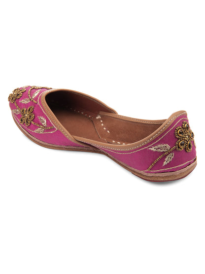 DESI COLOUR Women Pink Embellished Leather Ethnic Mojaris Flats