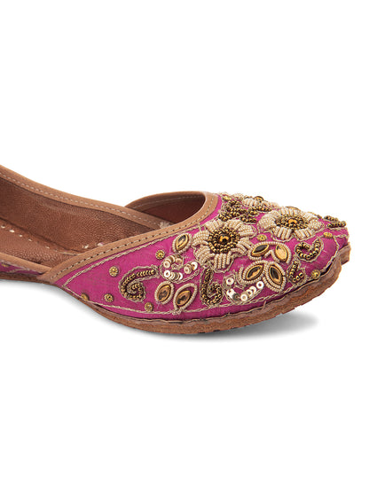 DESI COLOUR Women Pink Embellished Leather Ethnic Mojaris Flats