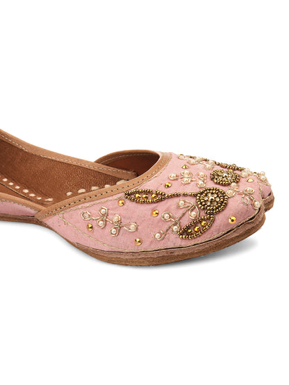 DESI COLOUR Women Yellow  Gold-Toned Embellished Leather Ethnic Mojaris Flats