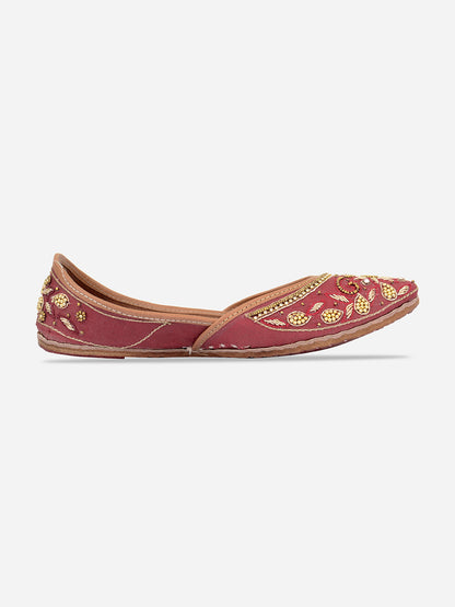 DESI COLOUR Women Maroon Embellished Leather Ethnic Mojaris Flats