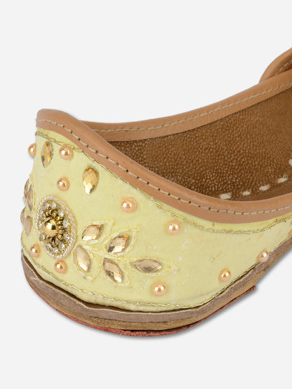 DESI COLOUR Women Yellow Ethnic Mojaris Flats