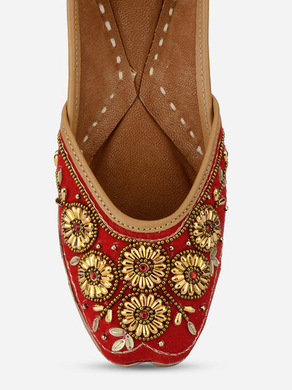 DESI COLOUR Women Red Ethnic Embellished Mojaris Flats