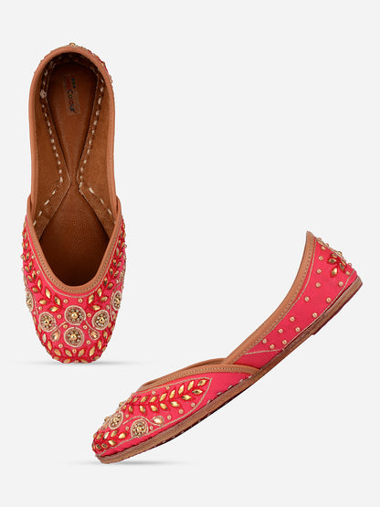 DESI COLOUR Women Pink Embellished Leather Ethnic Mojaris Flats