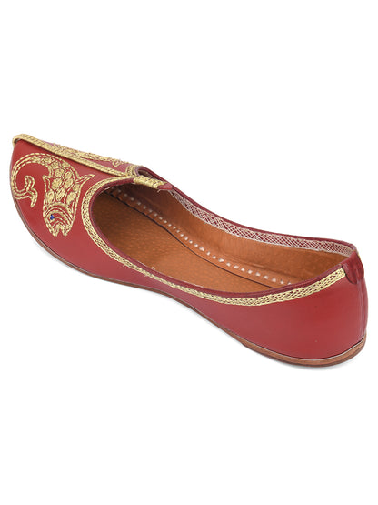 DESI COLOUR Women Red Embellished Leather Ethnic Mojaris Flats