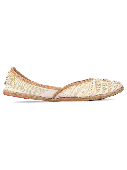 DESI COLOUR Women Off White Embellished Leather Ethnic Mojaris Flats