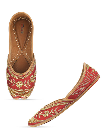 DESI COLOUR Women Maroon Embellished Leather Ethnic Mojaris Flats