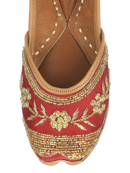 DESI COLOUR Women Maroon Embellished Leather Ethnic Mojaris Flats