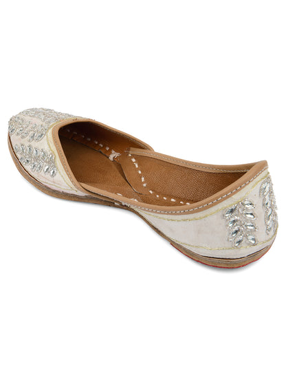 DESI COLOUR Women White Embellished Leather Ethnic Mojaris