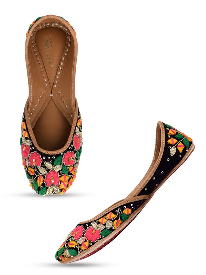 DESI COLOUR Women Multicoloured Printed Ethnic Mojaris Flats