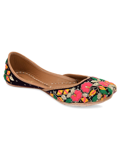 DESI COLOUR Women Multicoloured Printed Ethnic Mojaris Flats