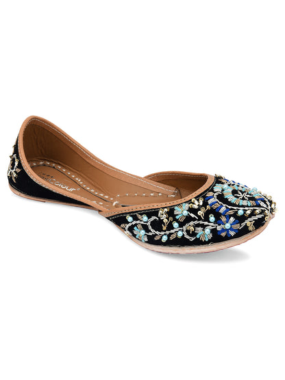 DESI COLOUR Women Black Embellished Ethnic Mojaris Flats