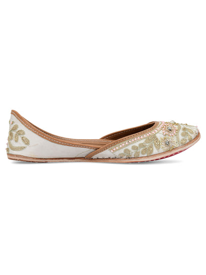 DESI COLOUR Women Off White Printed Ethnic Mojaris Flats