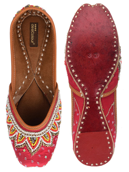 DESI COLOUR Women Red Embellished Ethnic Mojaris Flats