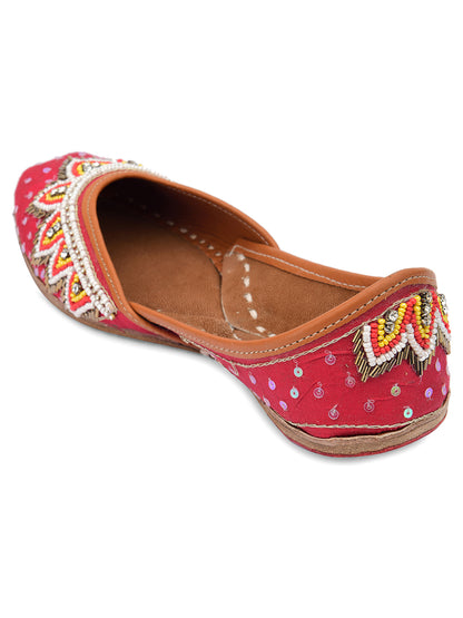 DESI COLOUR Women Red Embellished Ethnic Mojaris Flats