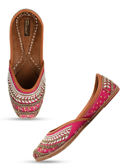 DESI COLOUR Women Pink Ethnic Mojaris Flats