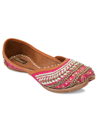 DESI COLOUR Women Pink Ethnic Mojaris Flats