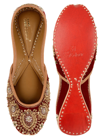 DESI COLOUR Women Maroon Embellished Leather Mojaris