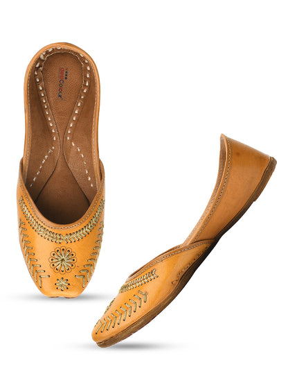 DESI COLOUR Women Tan Ethnic Leather Mojaris Flats