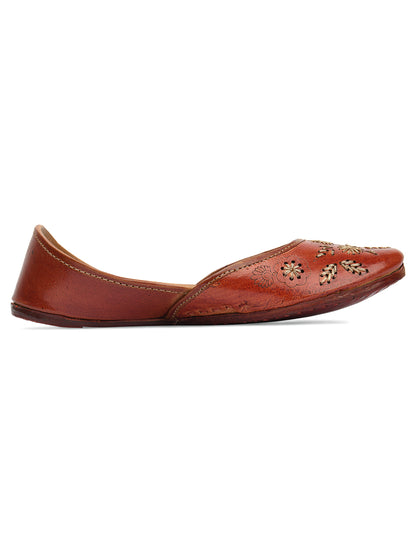 DESI COLOUR Women Brown Textured Leather Ethnic Mojaris Flats