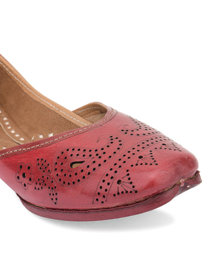 DESI COLOUR Women Red Embellished Ethnic Mojaris with Laser Cuts Flats